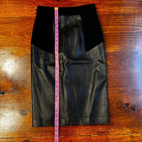 Diane Von Furstenberg Black Leather Pencil Skirt. Size‎ 6 - Picture 4 of 11